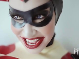 Bianca Beauchamp - Sexy Harley Quinn Cosplay