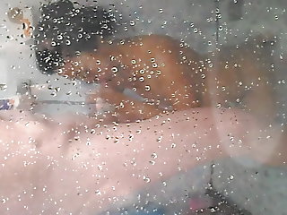 Sextoy BJ in Shower