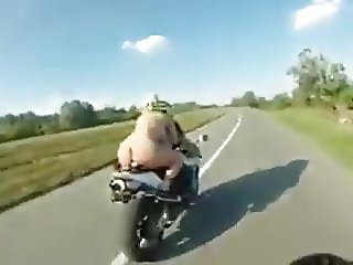Nevena kurca motordzija