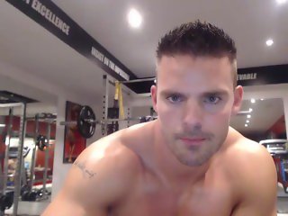 Straight Muscle Webcam