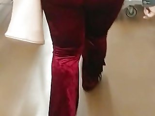 Teen booty in red pants