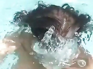 Natural in Pool