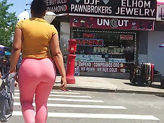 Bubble Booty Latina Milf Vtl in Pink Leggings